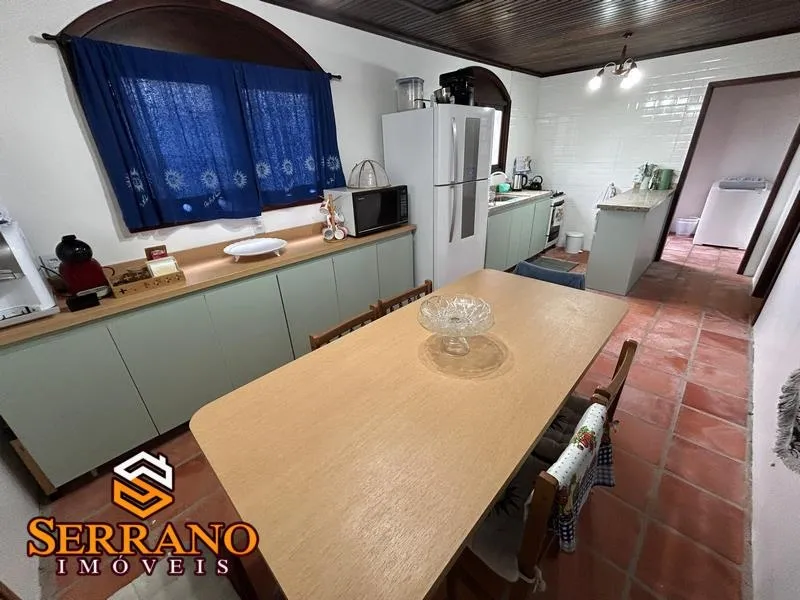 Casa, 6 quartos, 195 m² - Foto 9